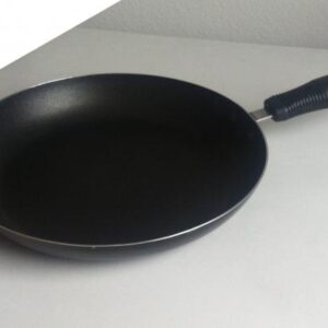 Aluminum Fry Pan, Black, 10"
